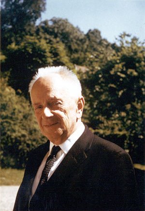Theodosius Dobzhansky (1900 - 1975)
